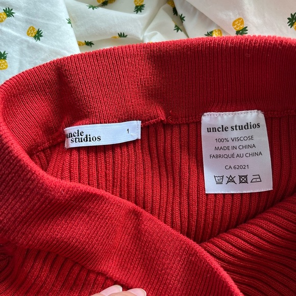 Uncle Studios Red Knit Ribbed Long Slit Midi Skirt - Picture 4 of 6